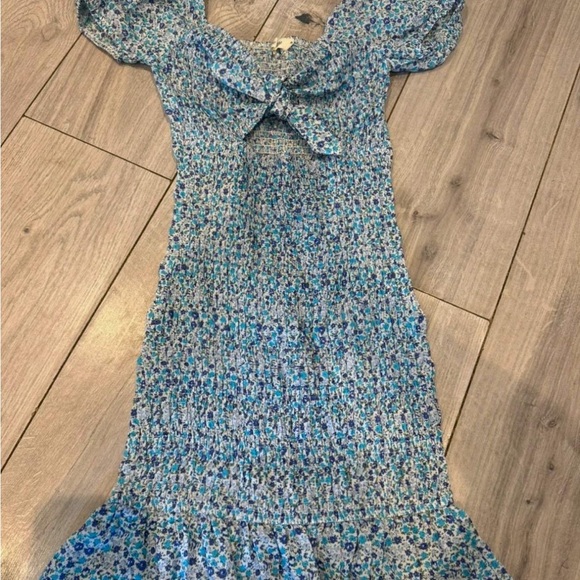 Dresses & Skirts - Blue Floral Smocked Dress with Ruffled Hem
